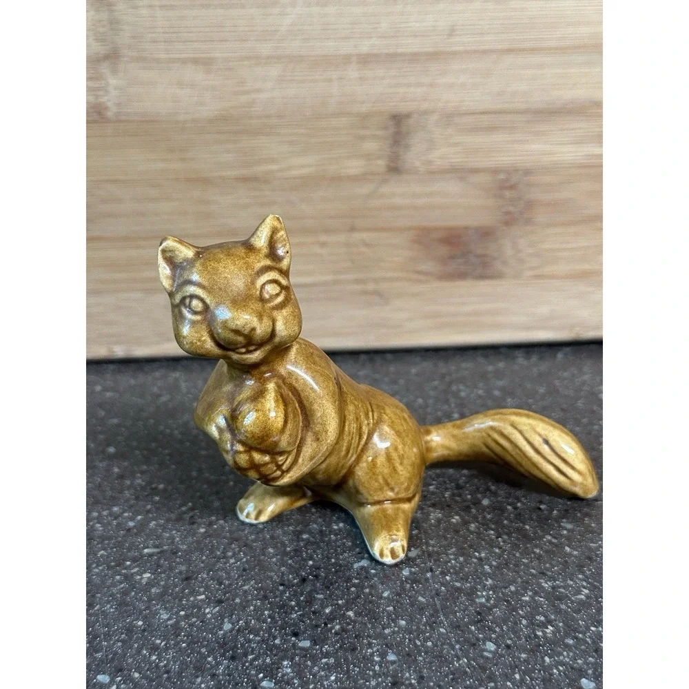 VTG‎ Woodland Squirrel Figurine Brown Glaze Cottagecore Forest Spirit Fairycore